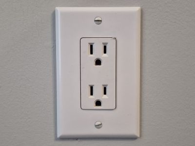Standard outlet